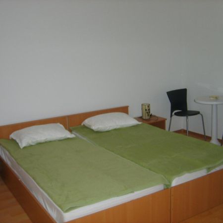 Apartmani Kljunak Затон Экстерьер фото