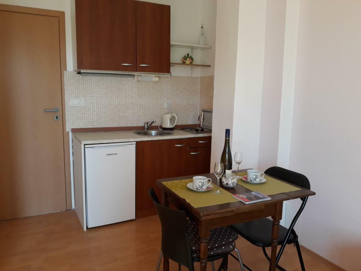 Apartmani Kljunak Затон Экстерьер фото